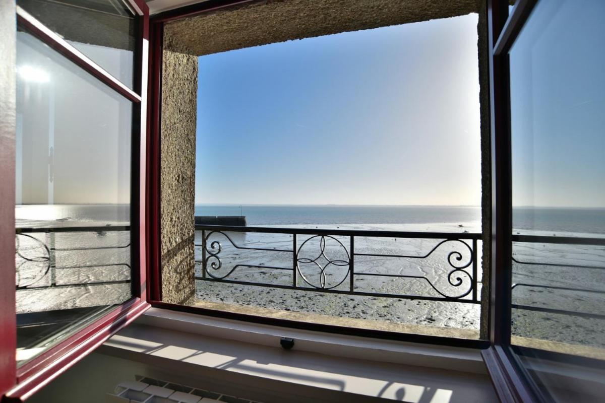 Lostra 2 - Appartement Avec Mezzanine, Front De Mer A Cancale Sur Le Port De La Houle Esterno foto